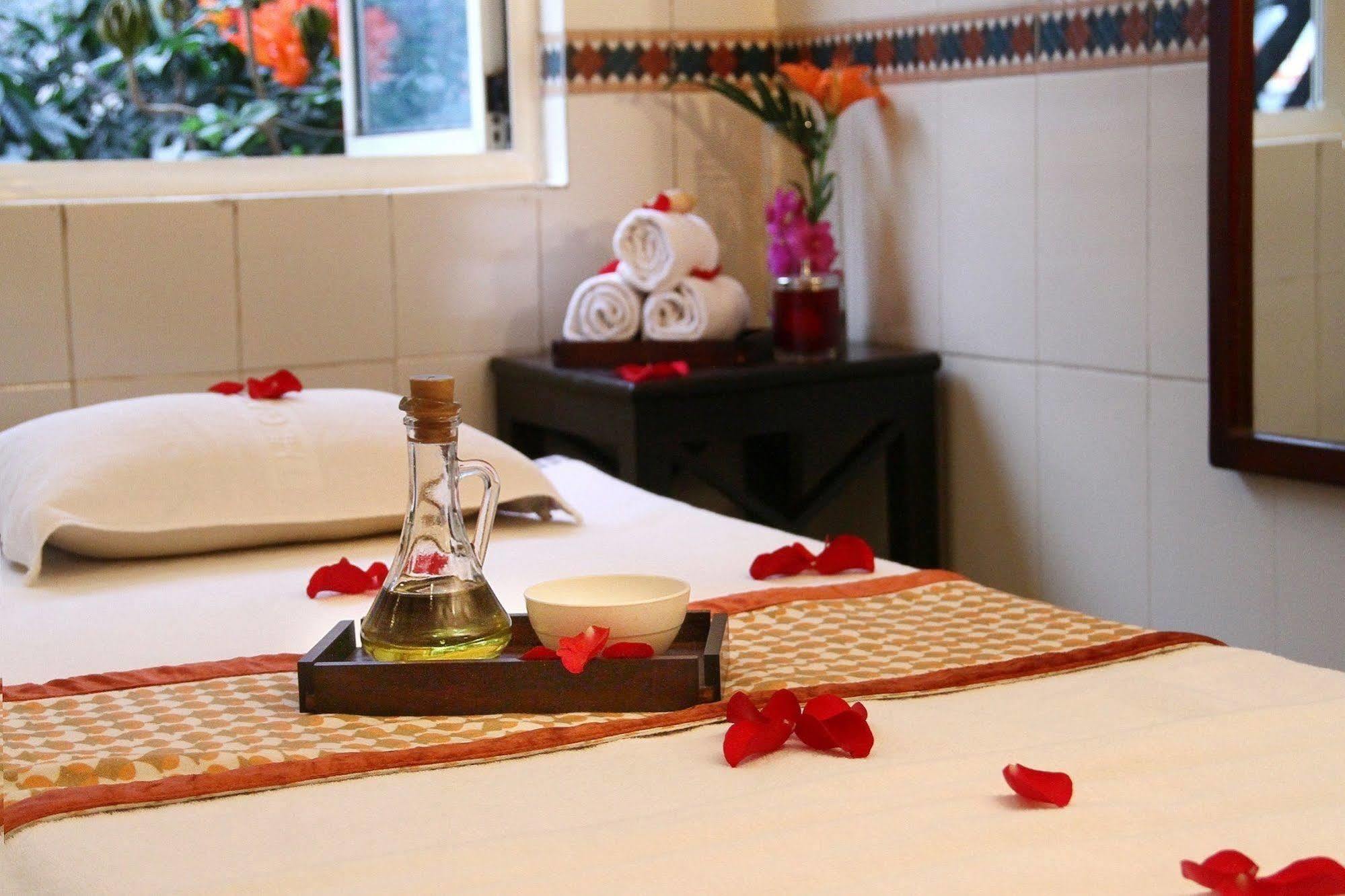 Grand Residency Hotel & Serviced Apartments Mumbai Luaran gambar